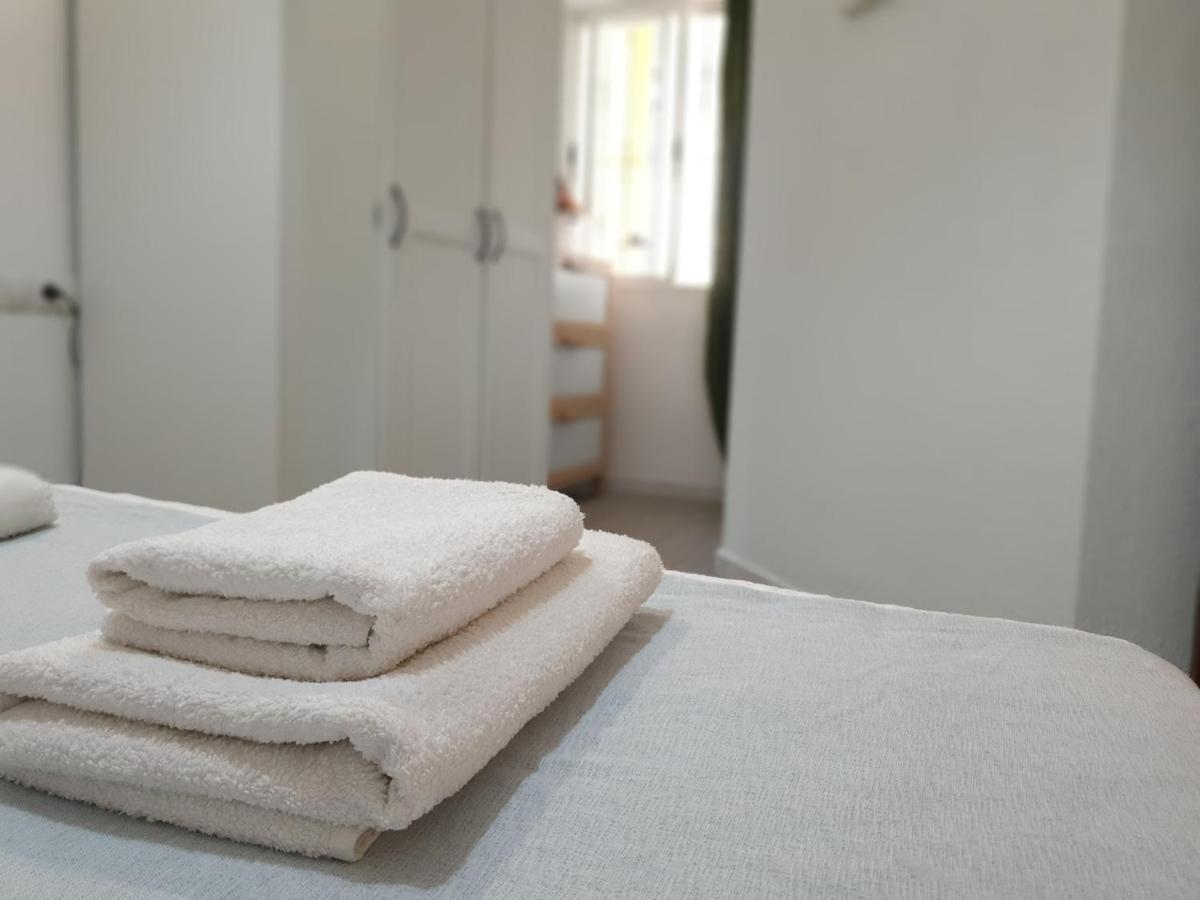 Apartamento Los Alfares De Triana Seville Exterior photo