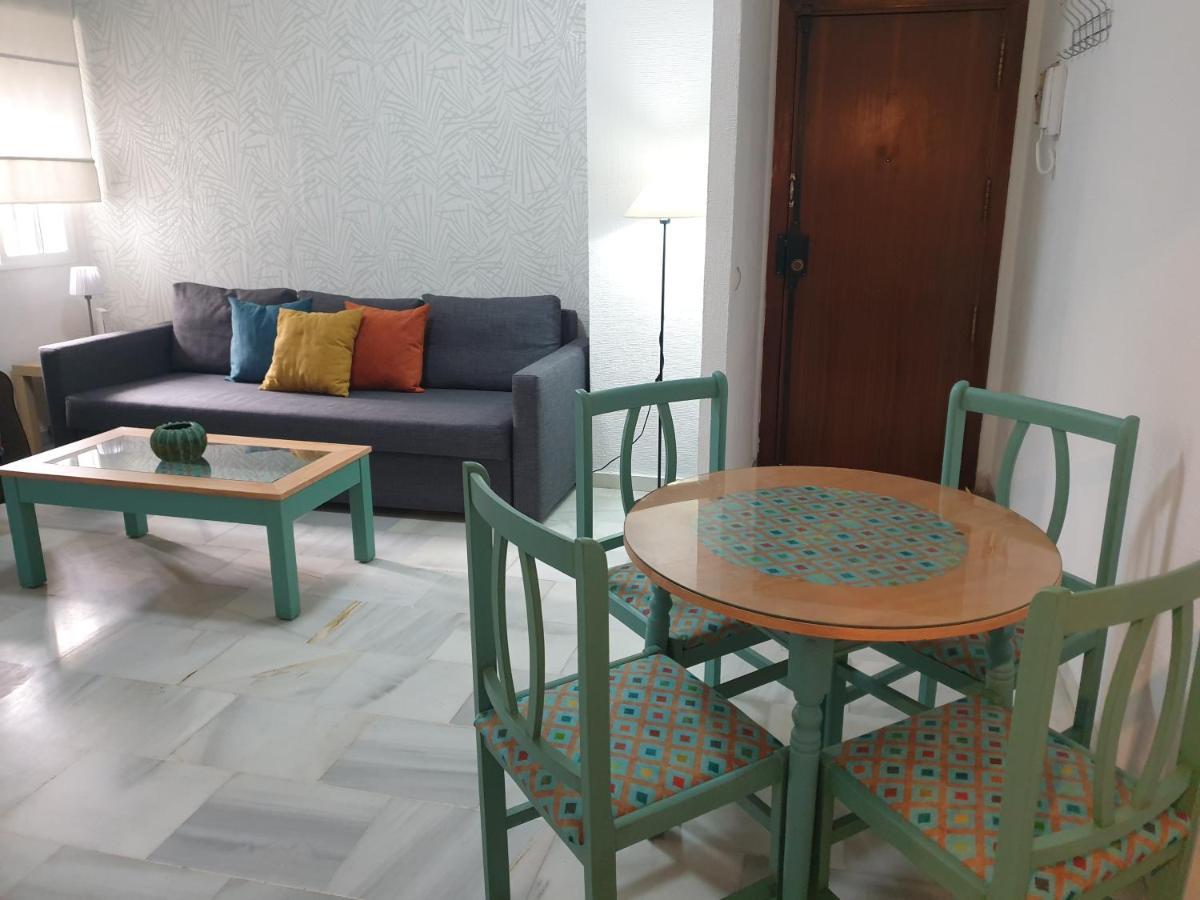 Apartamento Los Alfares De Triana Seville Exterior photo